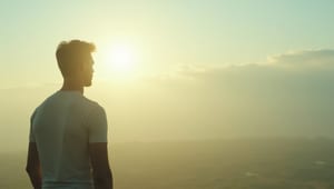 Read more about the article Staying Positive: 7 Powerful Ways to Lift Your Mind